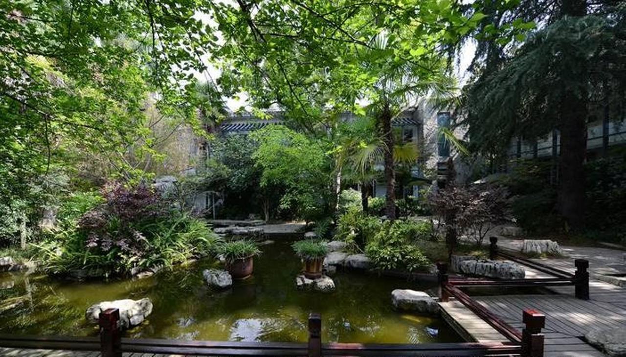 Huangguoshu Hotel Zhenning Экстерьер фото