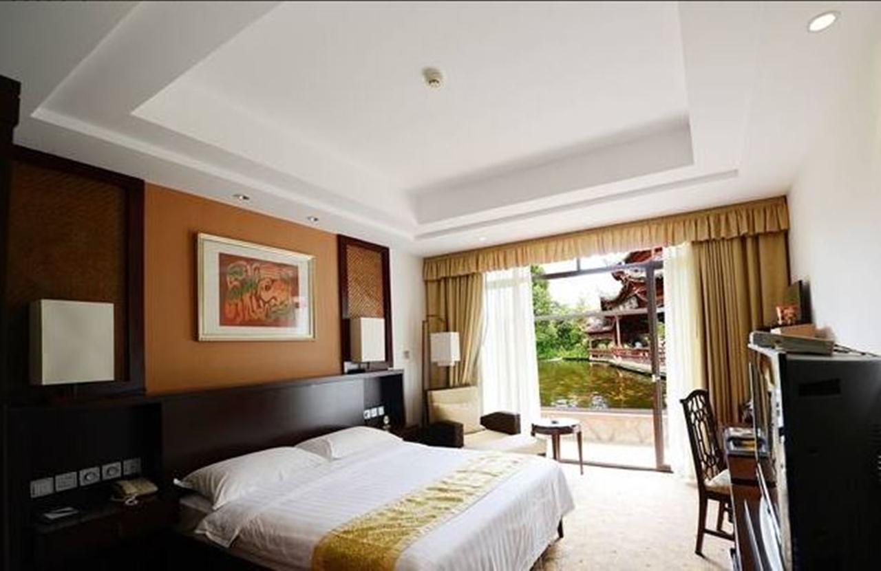 Huangguoshu Hotel Zhenning Экстерьер фото